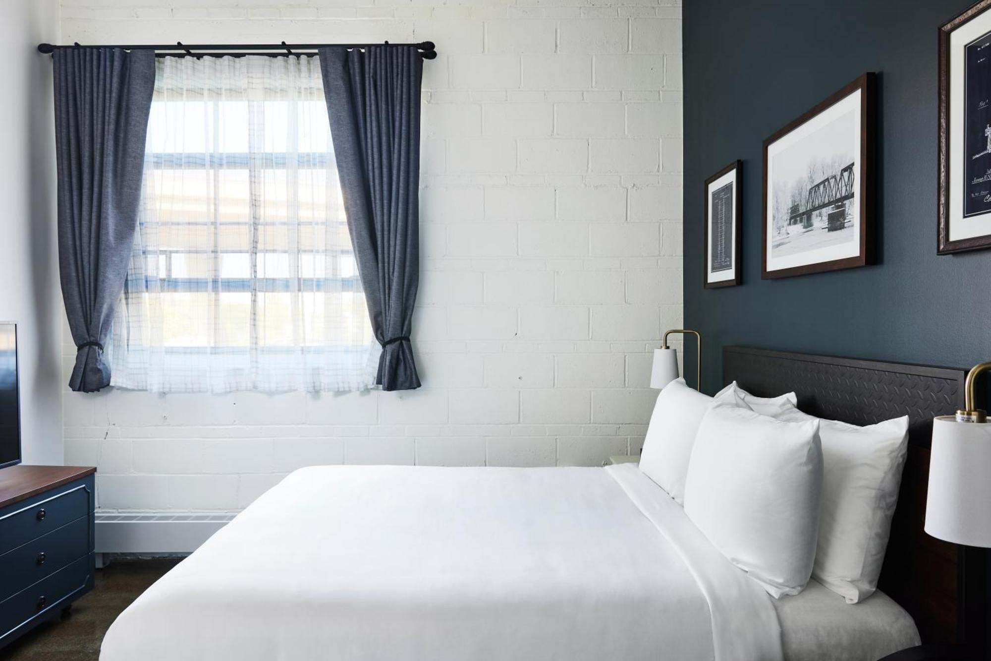 The Confluence Hotel Hastings Экстерьер фото